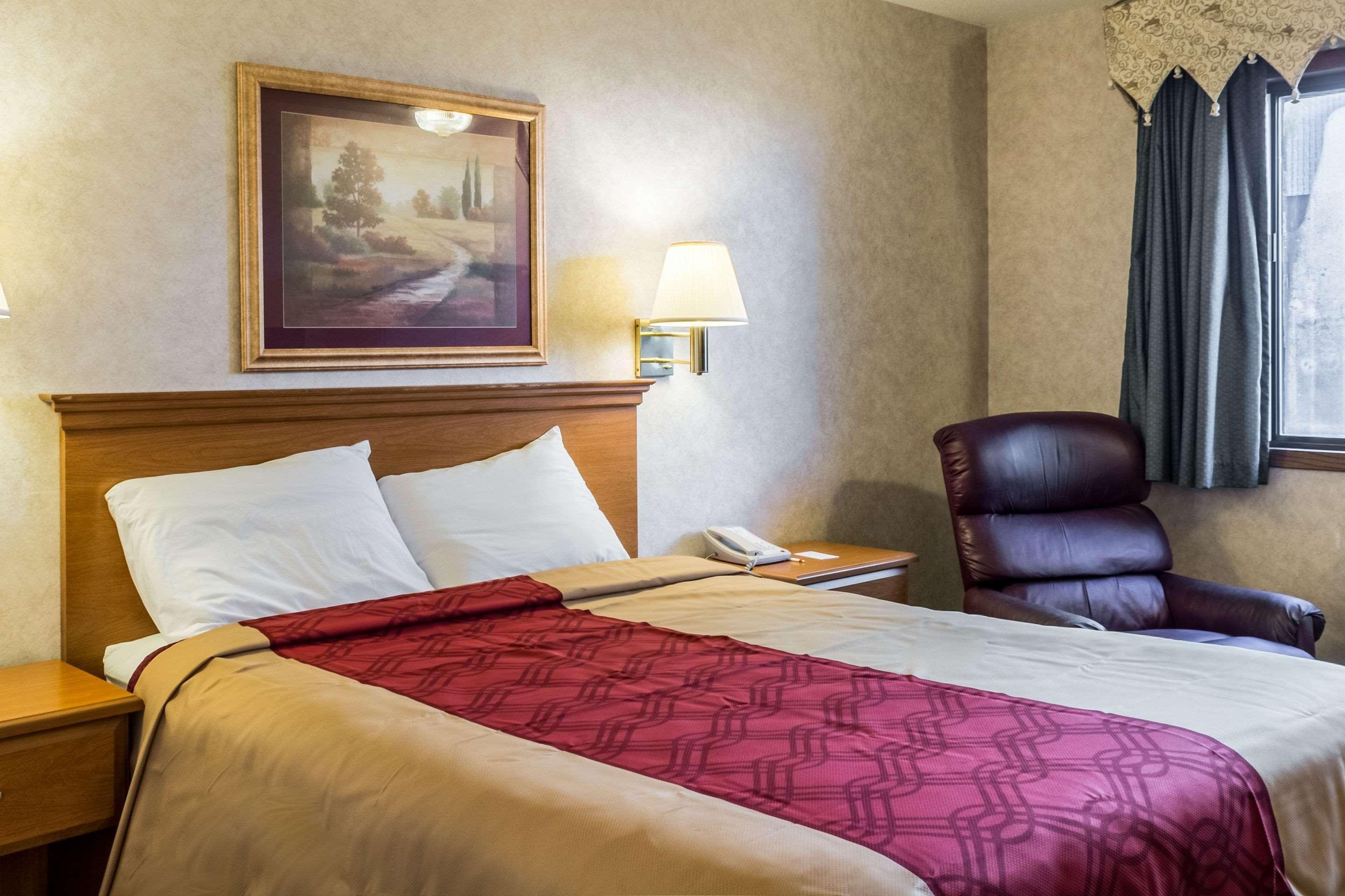 Econo Lodge North Sioux Falls Eksteriør bilde